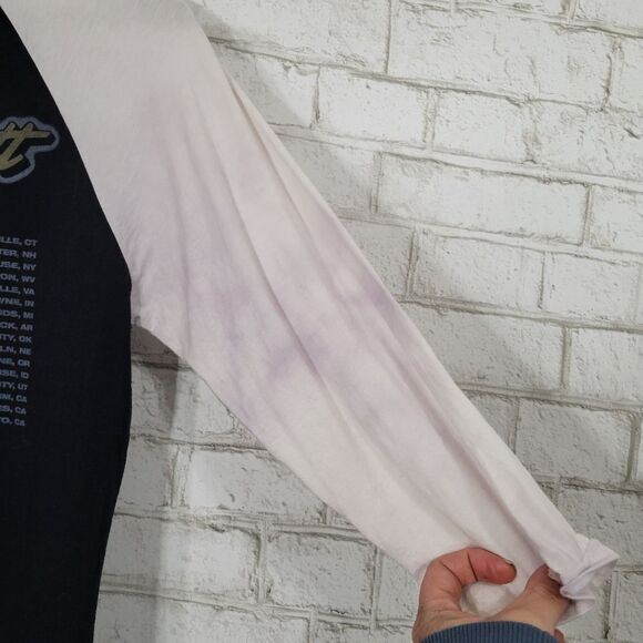 Thomas Rhett 2018 graphic top - Picture 13 of 13